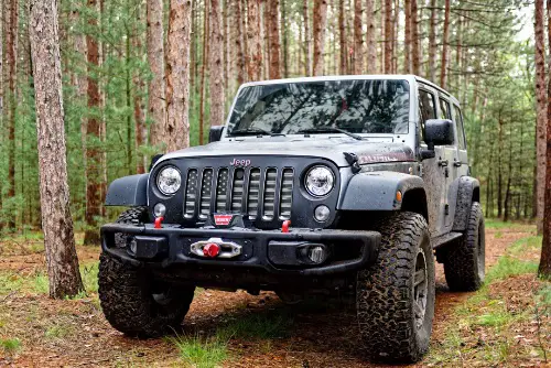 Lowered Jeep Wrangler: Exploring Pros, Cons, and Styling Options Lowered Jeep Wrangler: Exploring Pros, Cons, and Styling Options