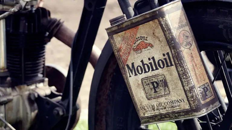 Atv Oil vs Motorcycle Oil – What’s the Difference? Atv Oil vs Motorcycle Oil – What’s the Difference?