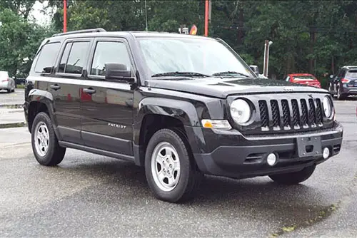 Jeep Shuts Off While Driving and Won’t Start: Common Causes Jeep Shuts Off While Driving and Won’t Start: Common Causes