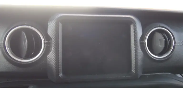 Fixing a Touchscreen in Car That Isn’t Working